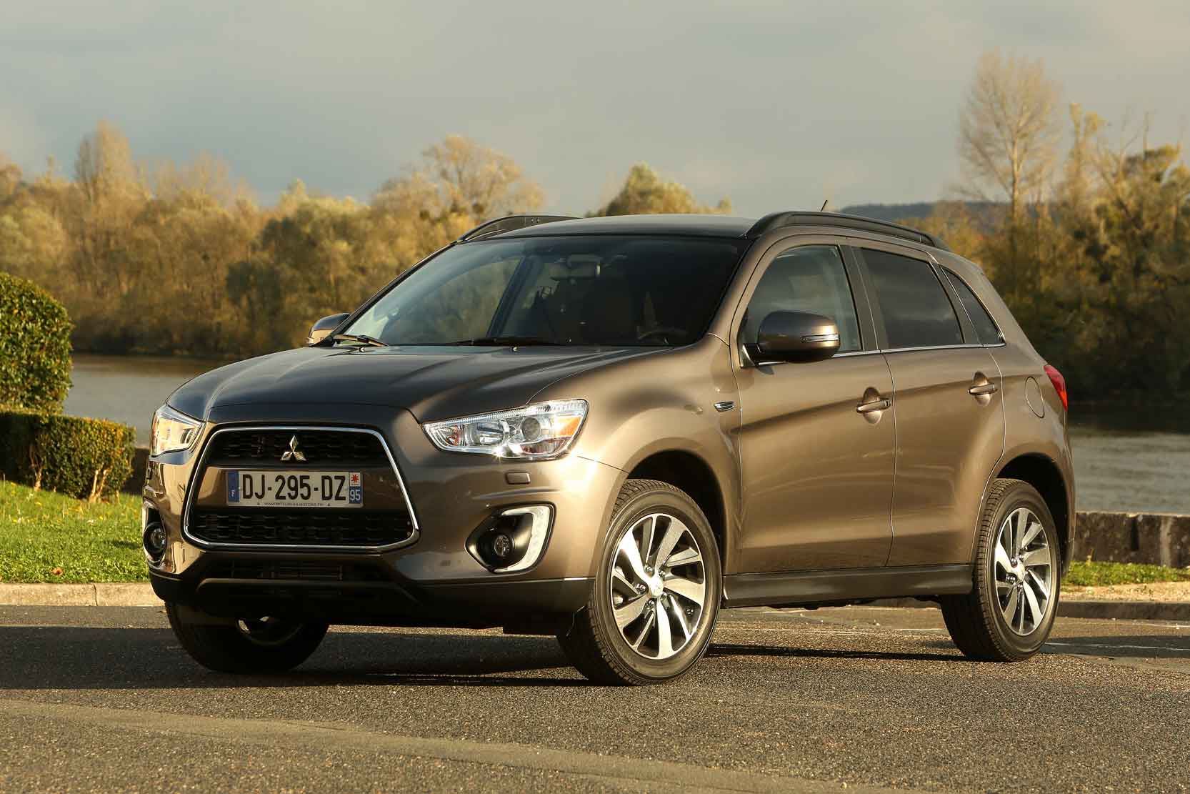 Mitsubishi asx количество фреона